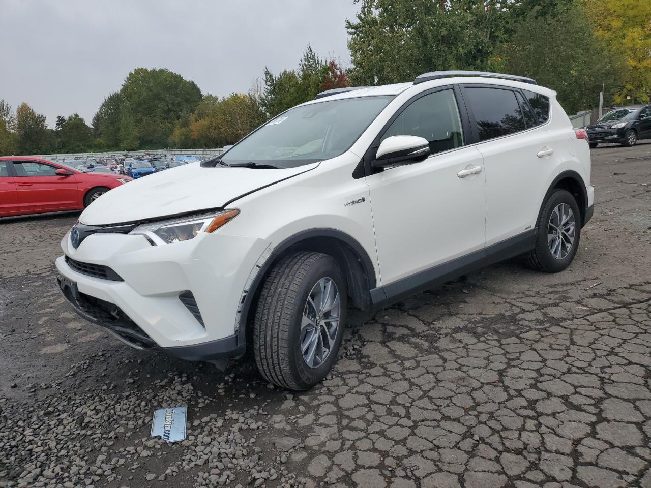 2018 Toyota RAV 4 - Image 1