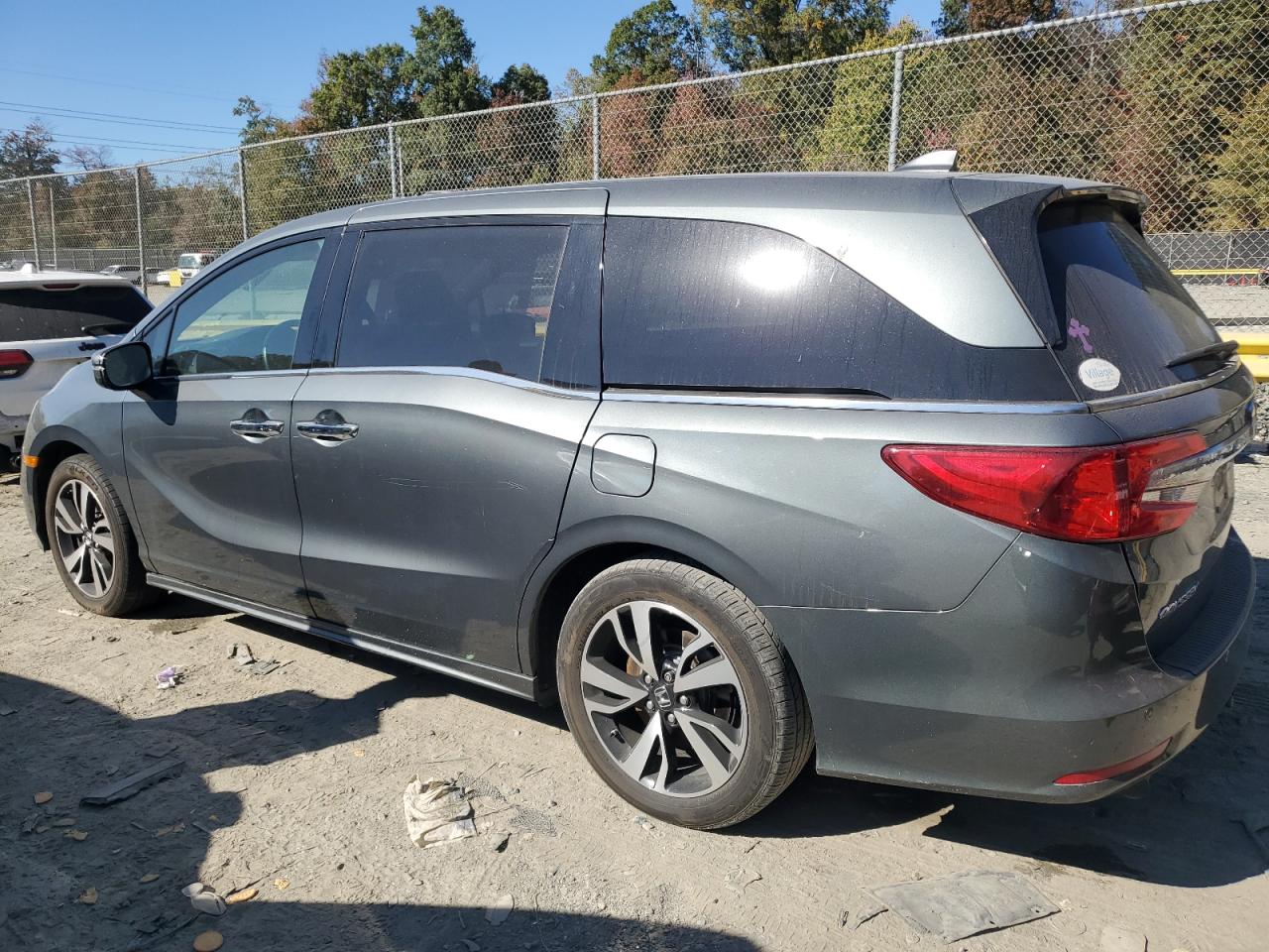 2018 Honda Odyssey Elite VIN: 5FNRL6H97JB024383 Lot: 76993554