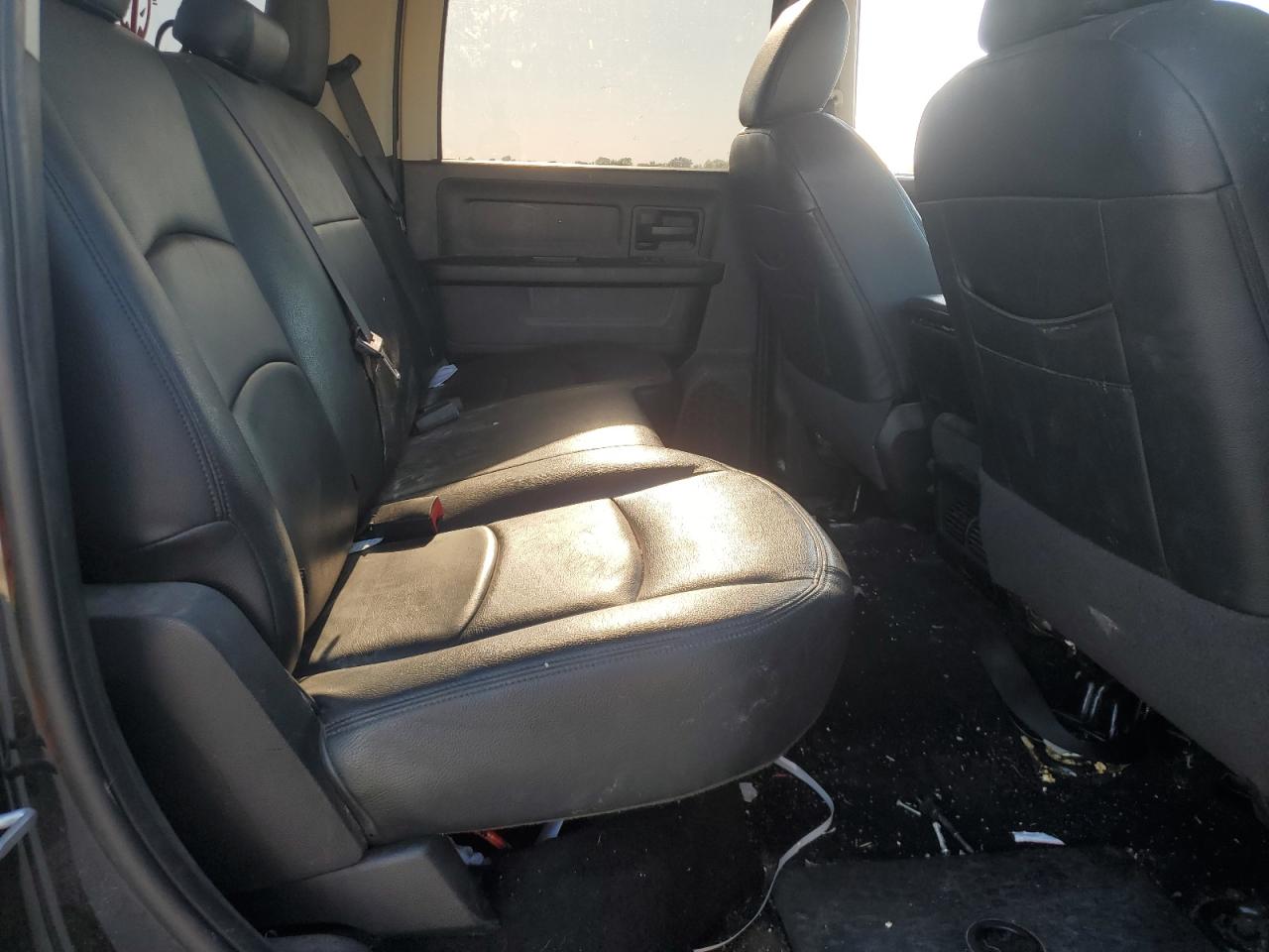 2016 RAM 1500 - Image 10