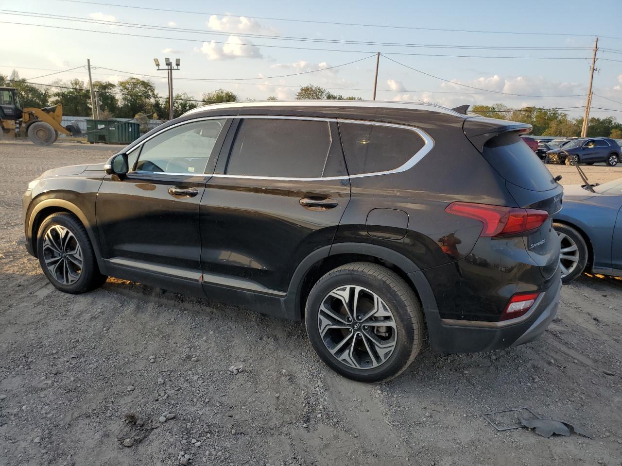 2020 Hyundai Santa Fe - Image 2