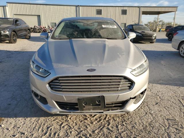  FORD FUSION 2016 Серебристый