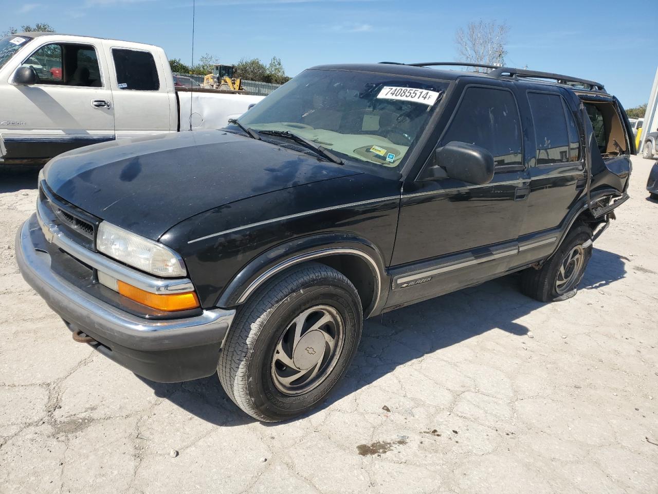 2001 Chevrolet Blazer - Image 1