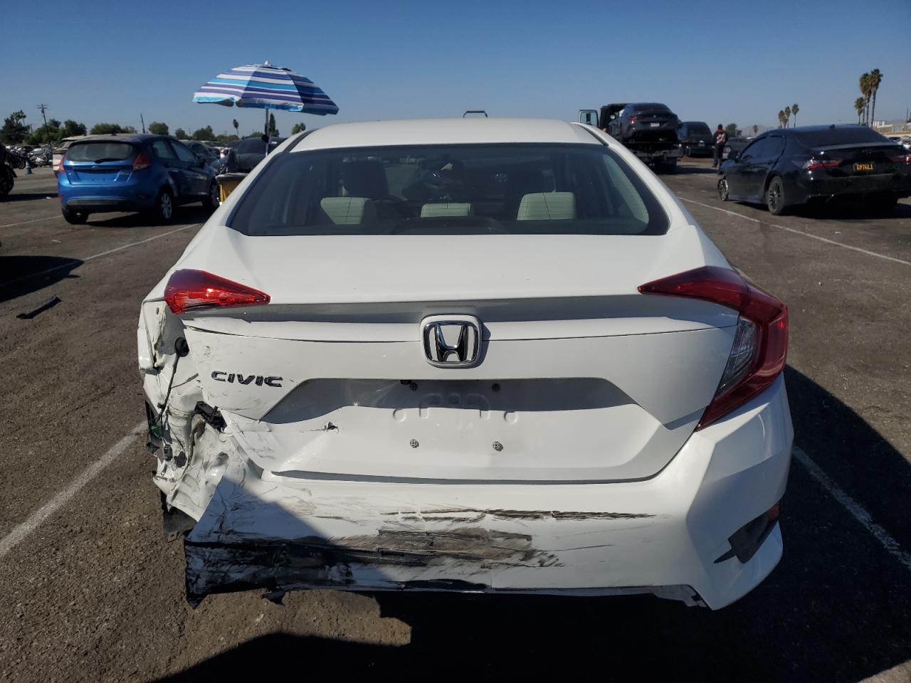 2HGFC2F55GH560541 2016 Honda Civic Lx