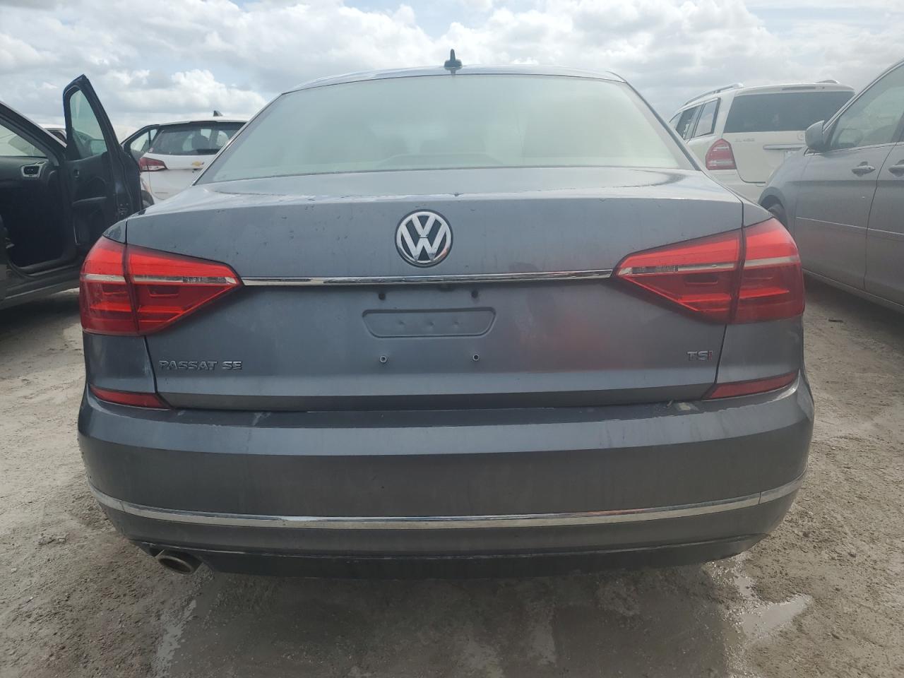 2016 Volkswagen Passat Se VIN: 1VWBT7A33GC008147 Lot: 74552354