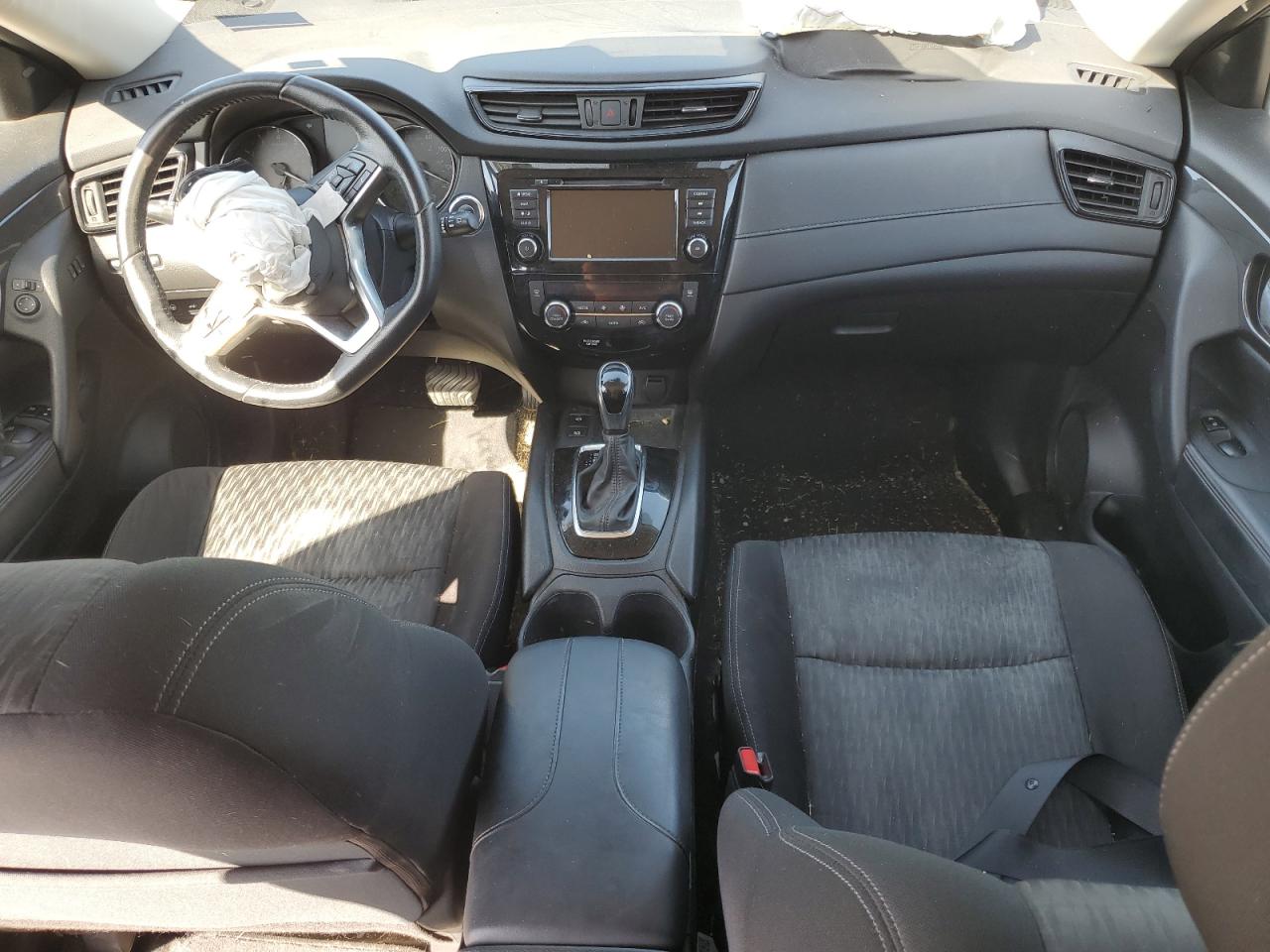 2020 Nissan Rogue - Image 8