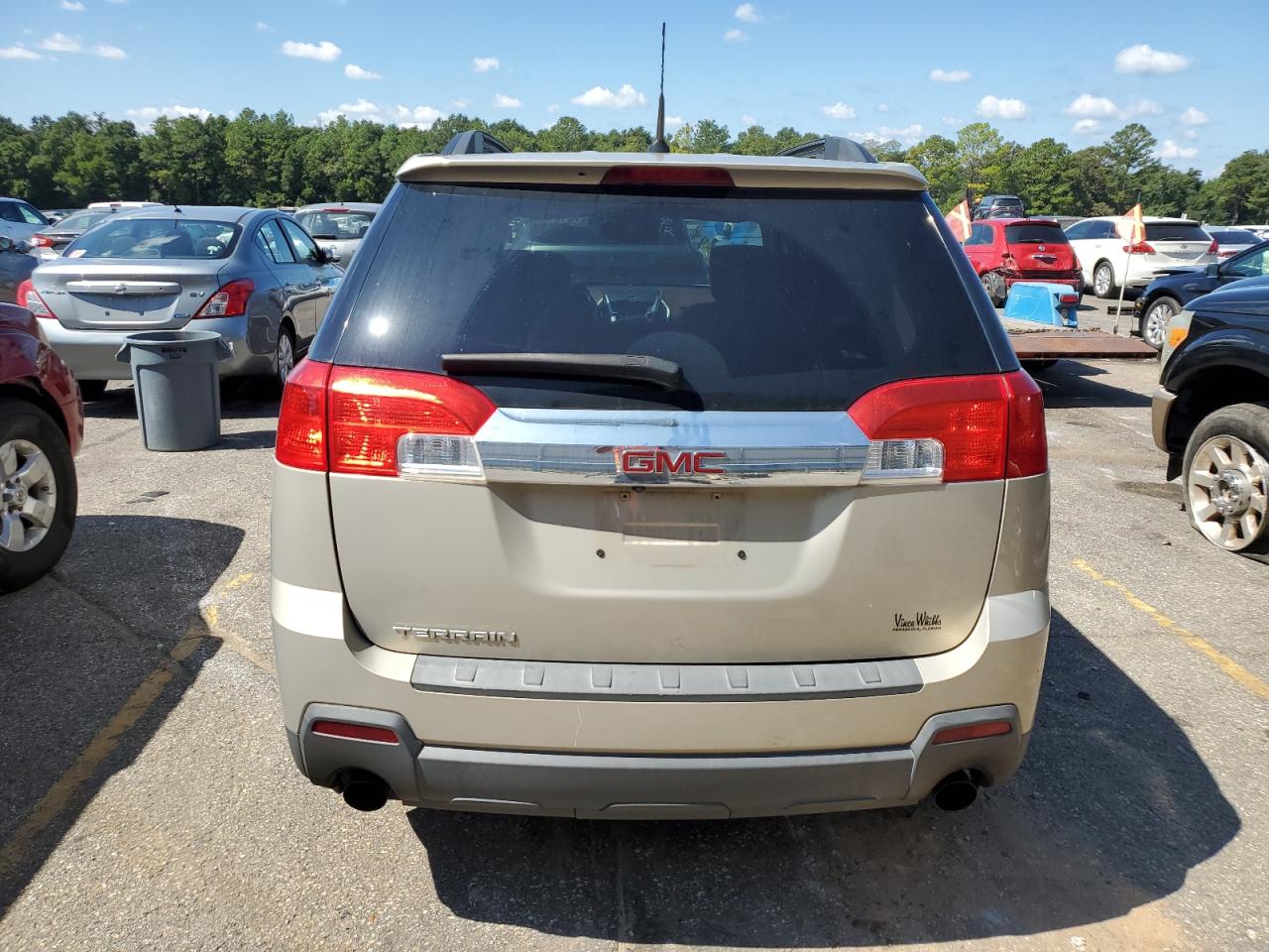 2010 GMC Terrain - Image 6