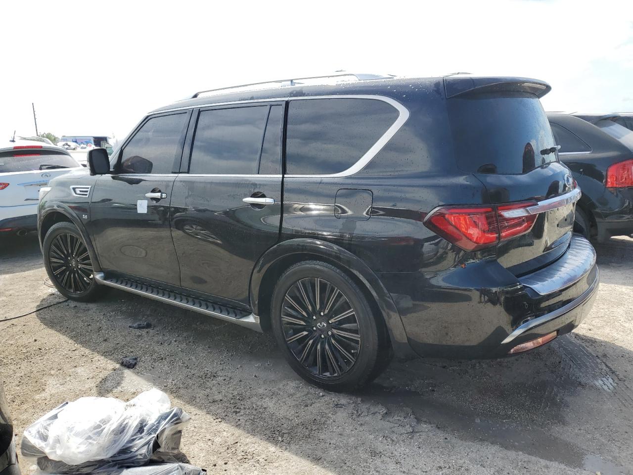2019 Infiniti QX80 - Image 2