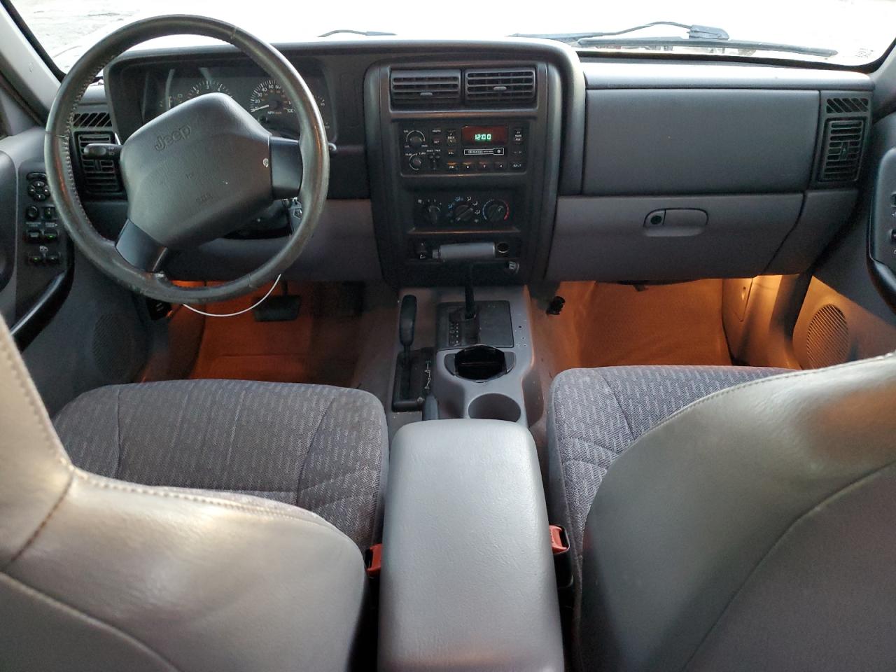 1998 Jeep Grand Cherokee - Image 8