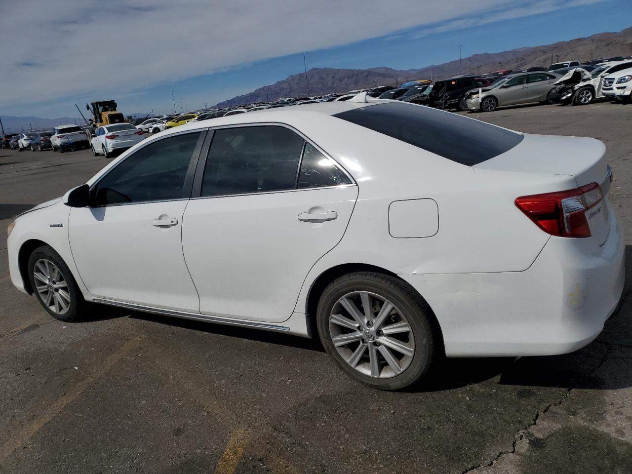 2014 Toyota Camry - Image 2