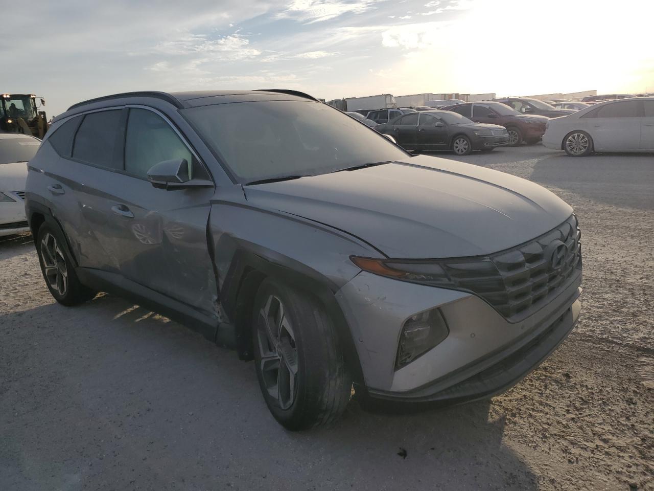 2022 Hyundai Tucson - Image 4