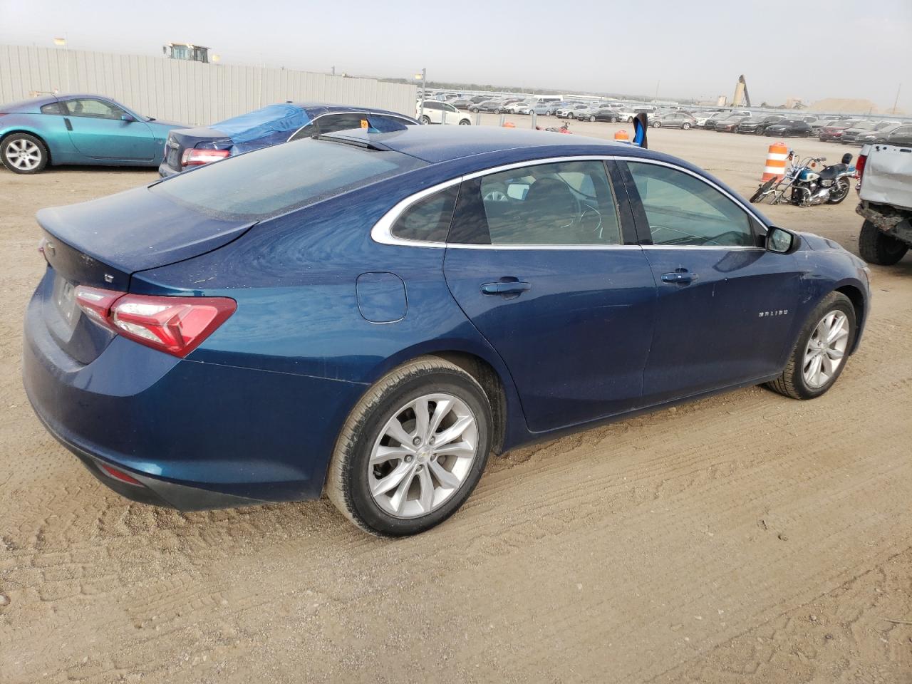 2019 Chevrolet Malibu - Image 3