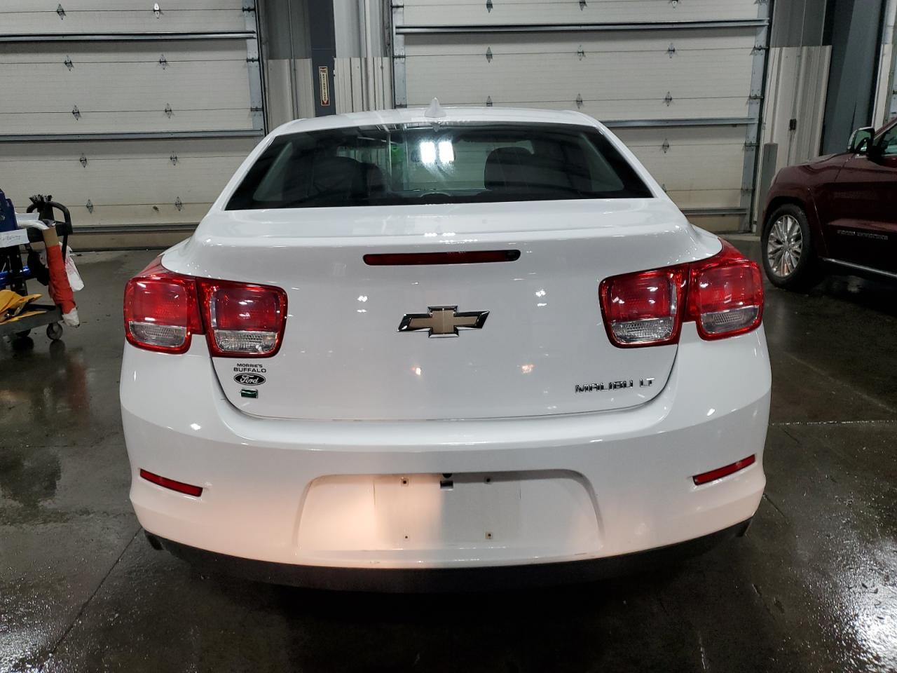 1G11D5SL5FF126818 2015 Chevrolet Malibu 2Lt