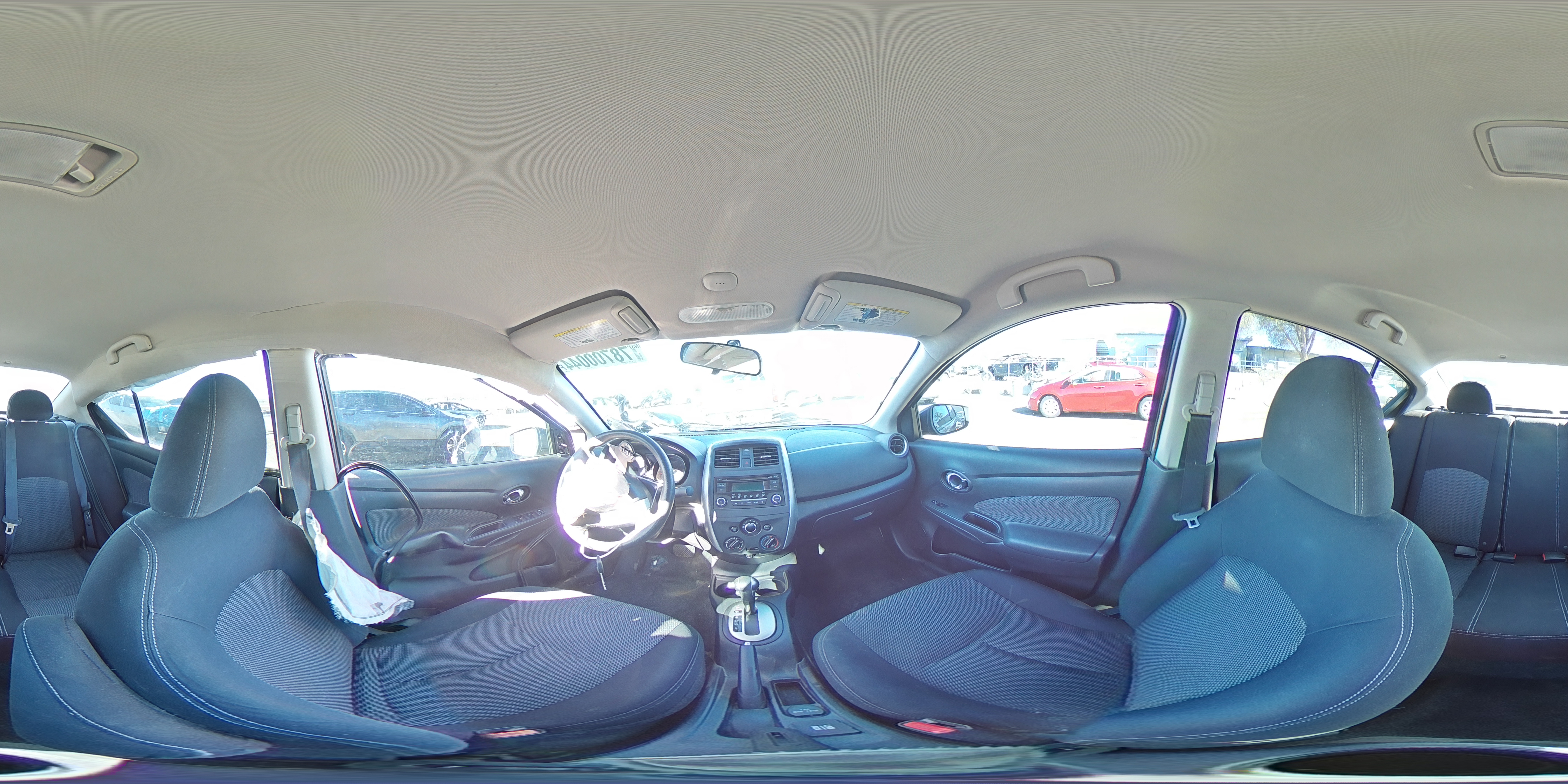 2015 Nissan Versa - Image 13