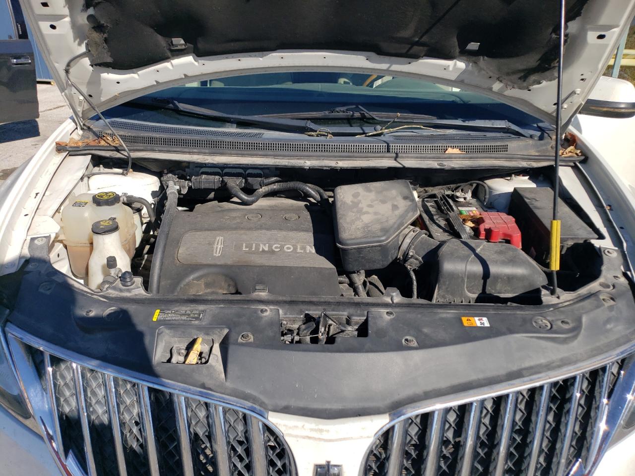 2013 Lincoln MKX - Image 12