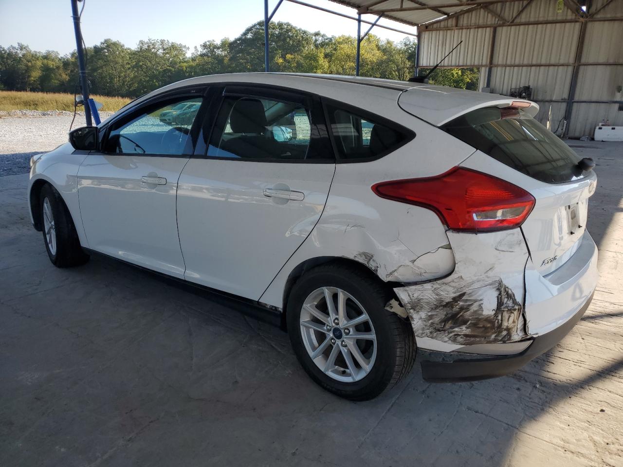 1FADP3K24HL317101 2017 FORD FOCUS - Image 2