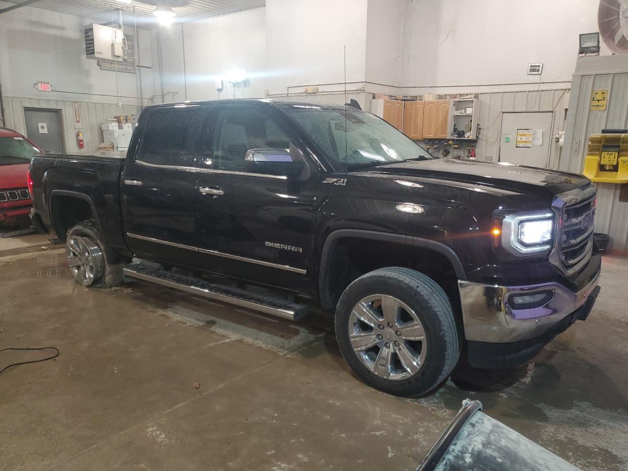 2017 GMC Sierra - Image 4