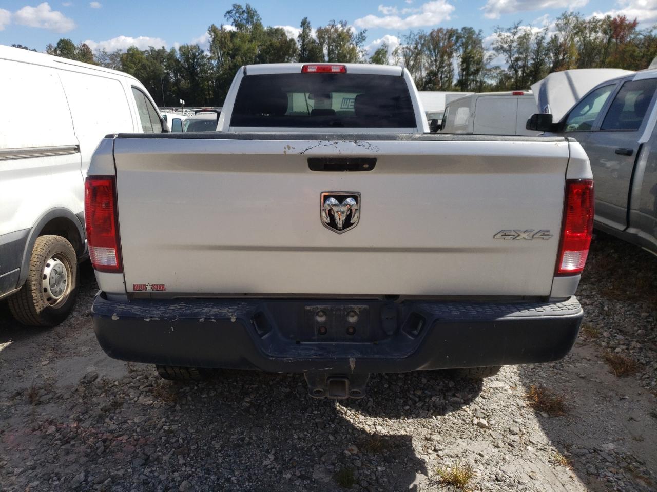 2016 Ram 2500 St VIN: 3C6TR5HT2GG323266 Lot: 76575574