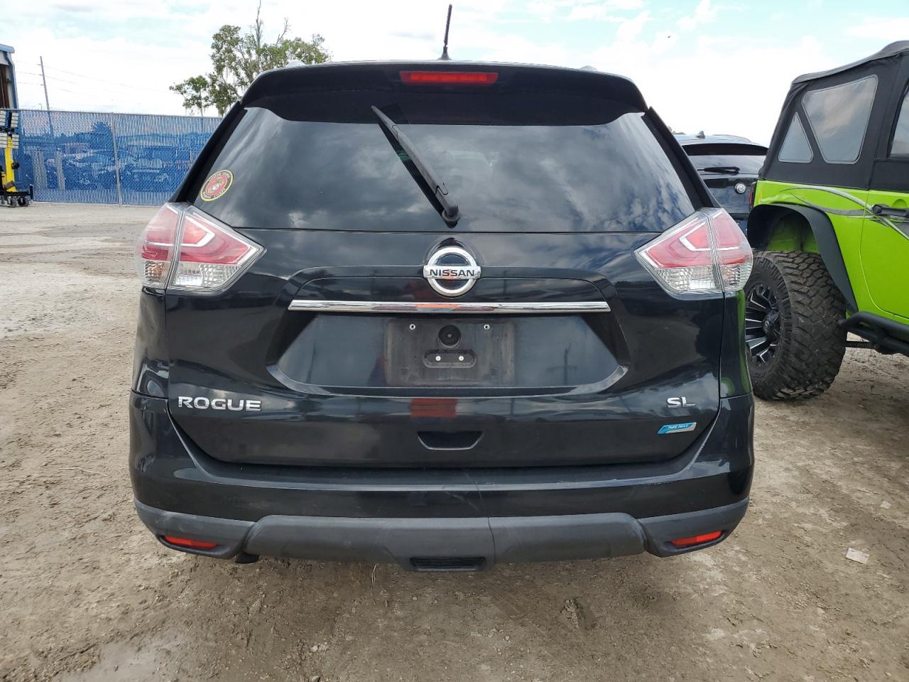 5N1AT2MT9EC821725 2014 Nissan Rogue S