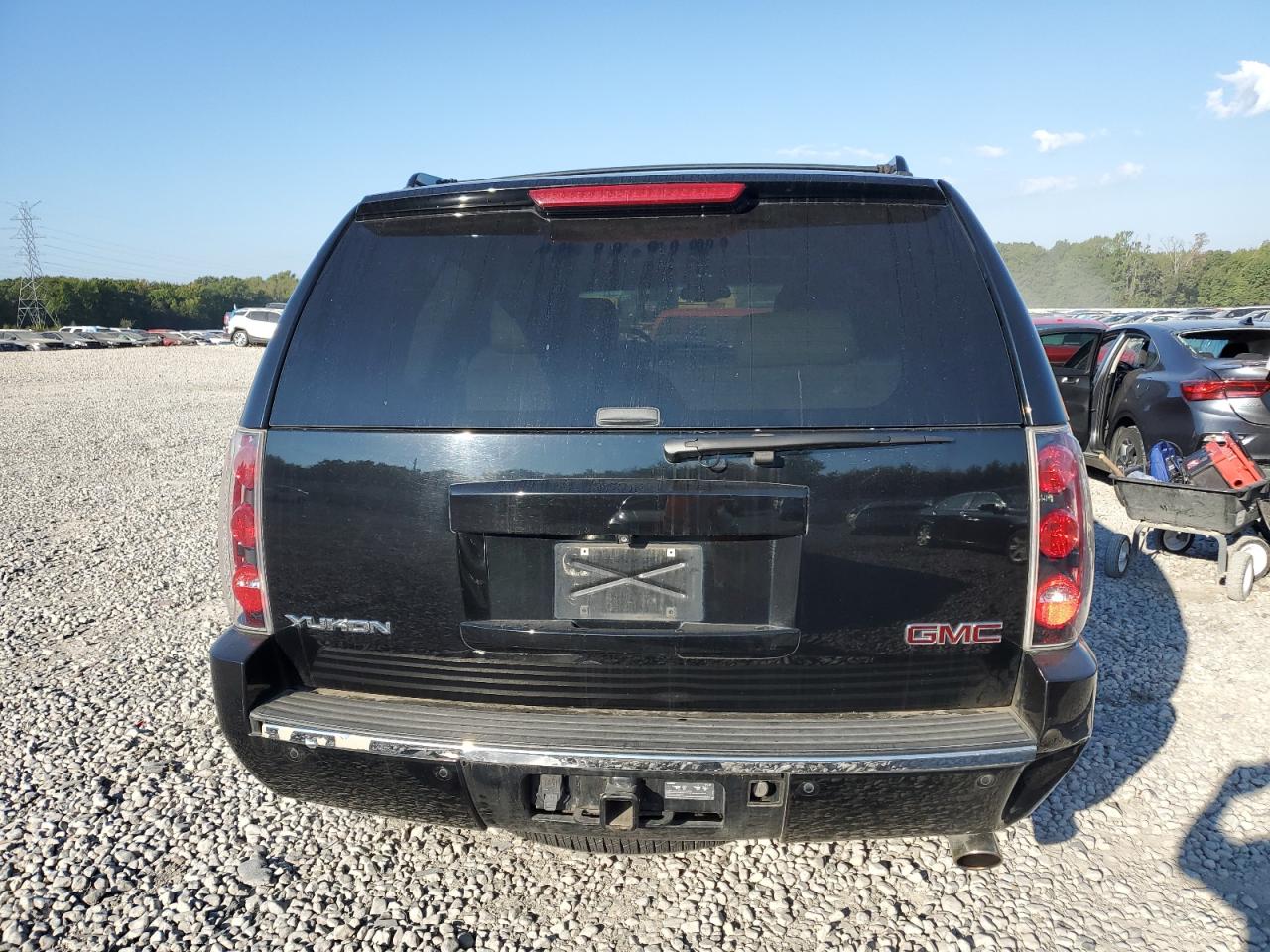 1GKS2EEF8DR311355 2013 GMC Yukon Denali