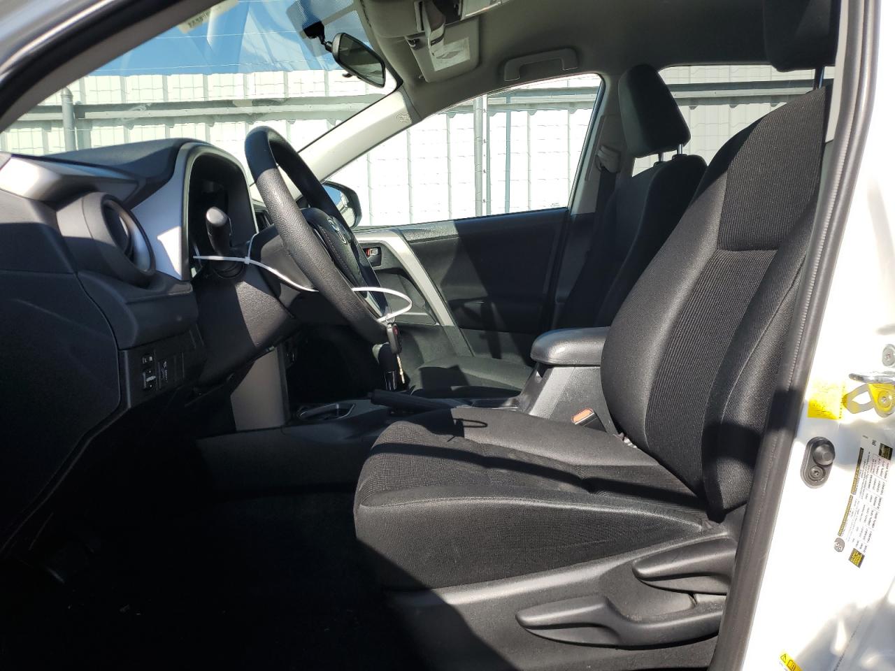 2016 Toyota RAV 4 - Image 7