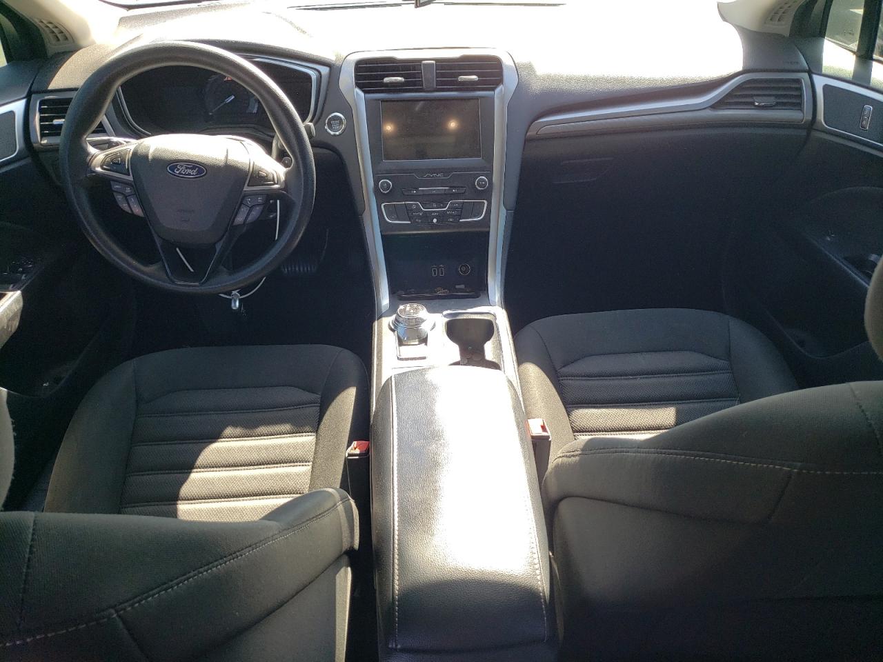 2019 Ford Fusion - Image 8
