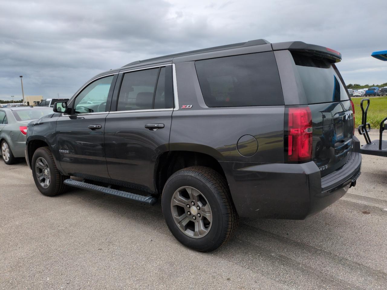 1GNSKBKC8HR179568 2017 CHEVROLET TAHOE - Image 2