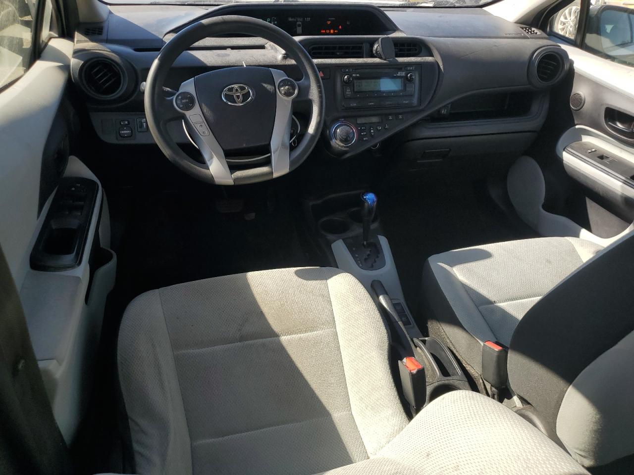 2013 Toyota Prius - Image 8
