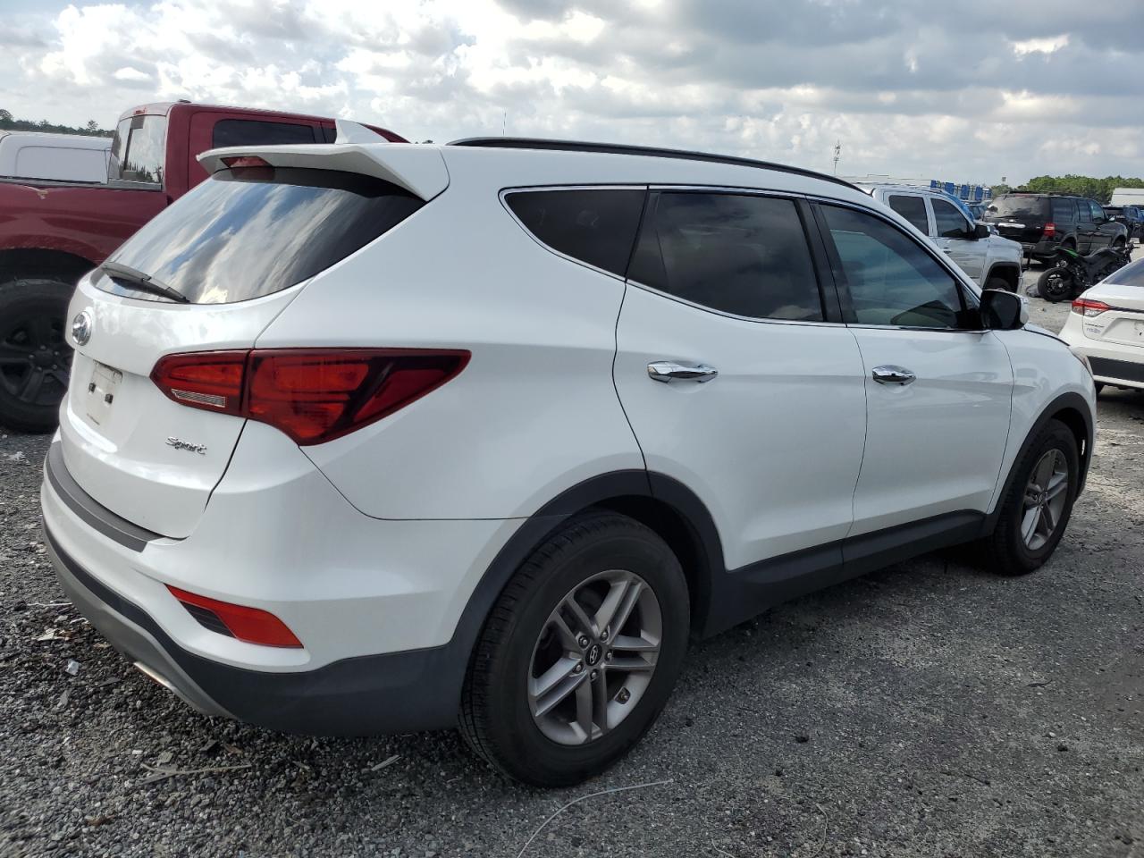 2017 Hyundai Santa Fe - Image 3