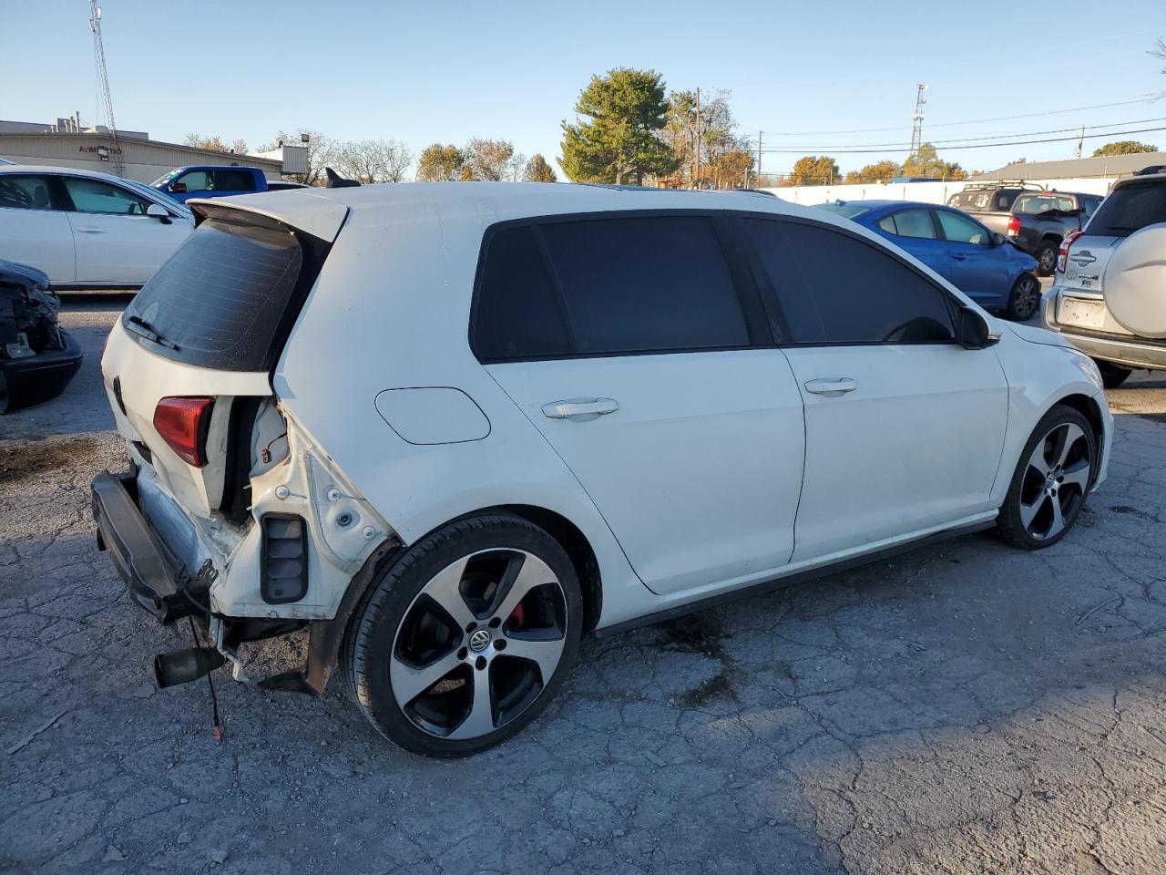 2015 Volkswagen GTI - Image 3