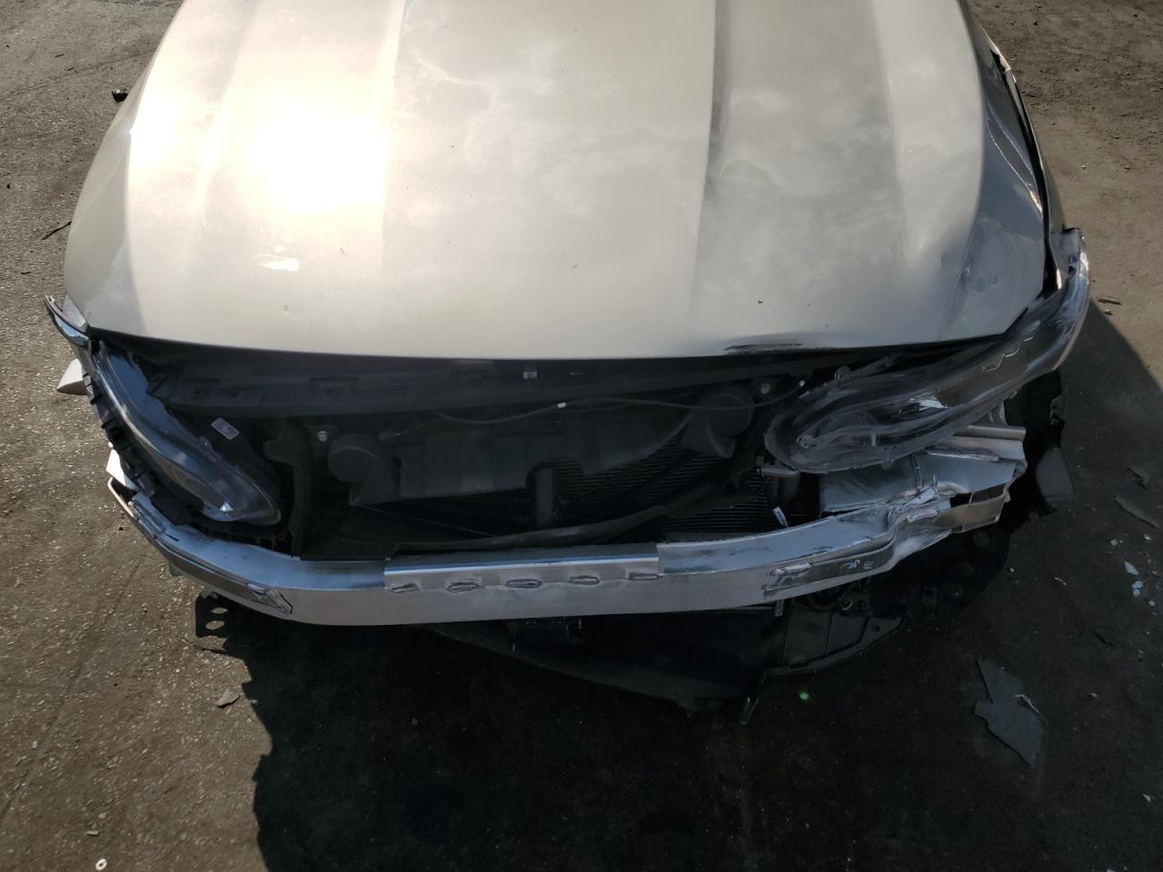 1HGCV1F46KA163586 2019 Honda Accord Ex