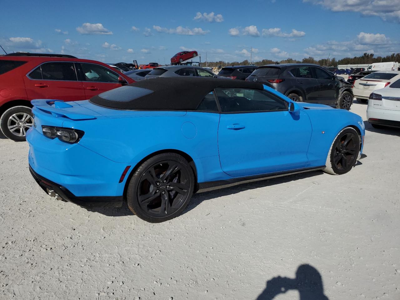 2022 Chevrolet Camaro - Image 3
