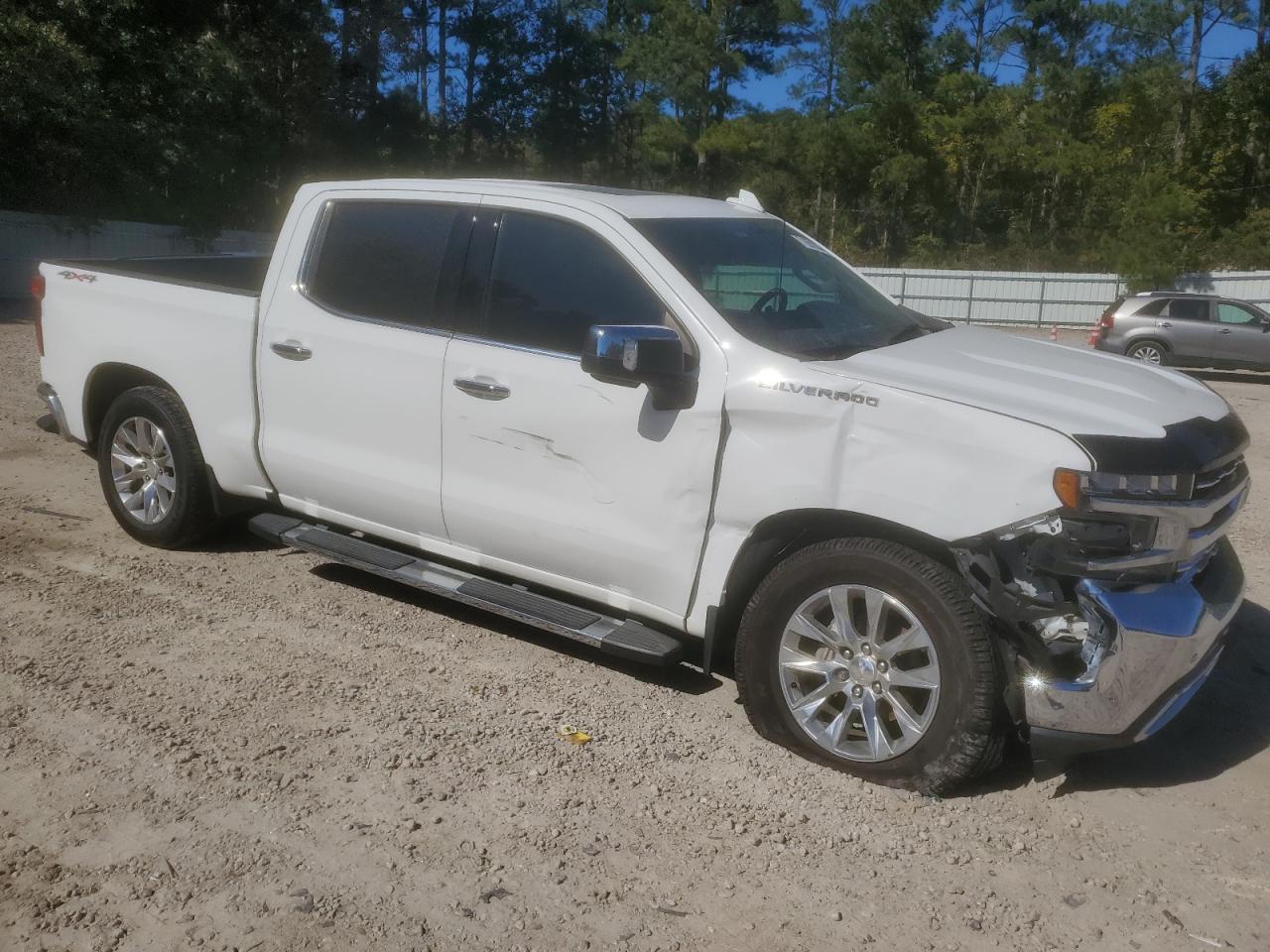 2020 Chevrolet Silverado - Image 4