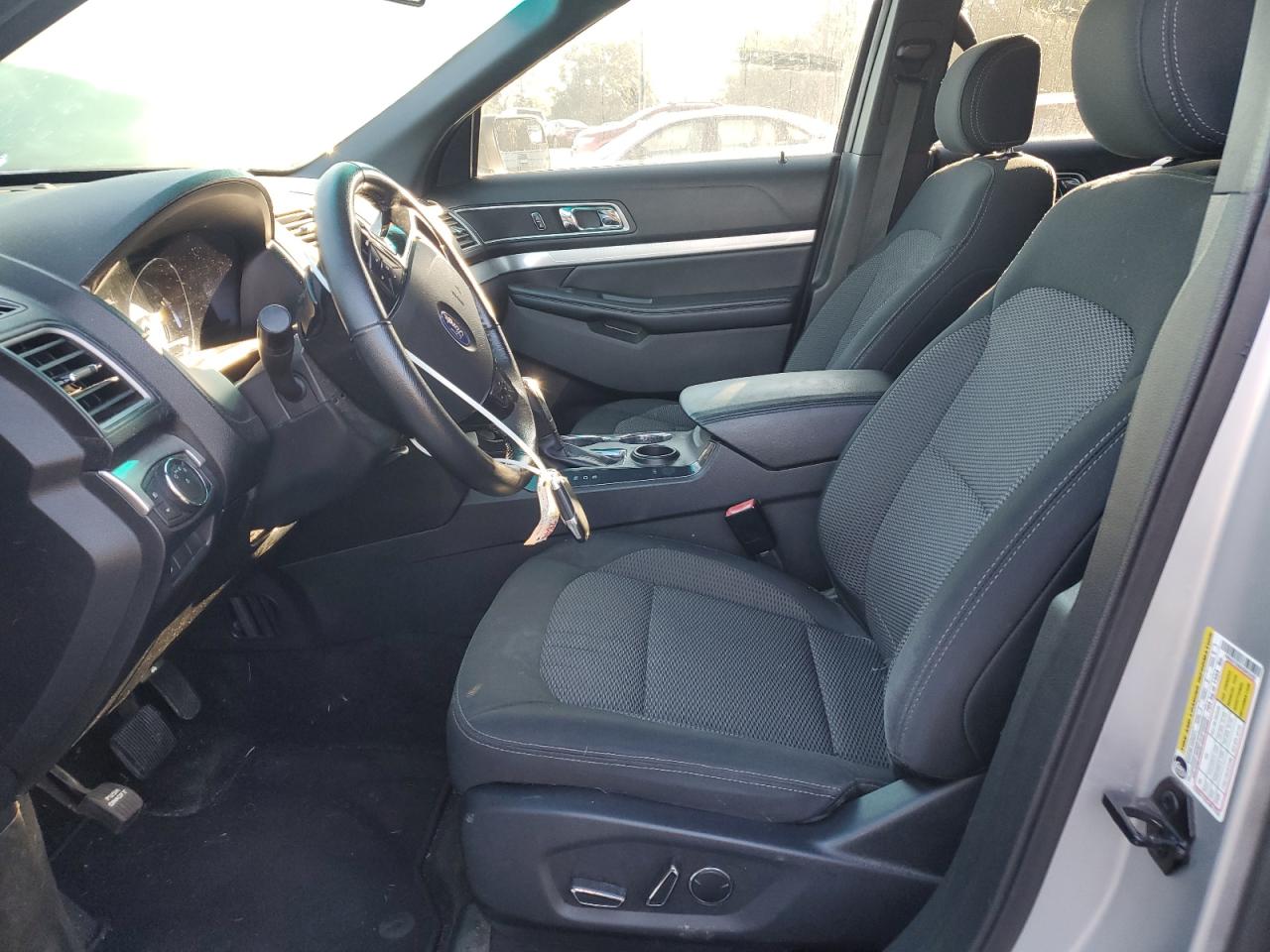 2017 Ford Explorer - Image 7