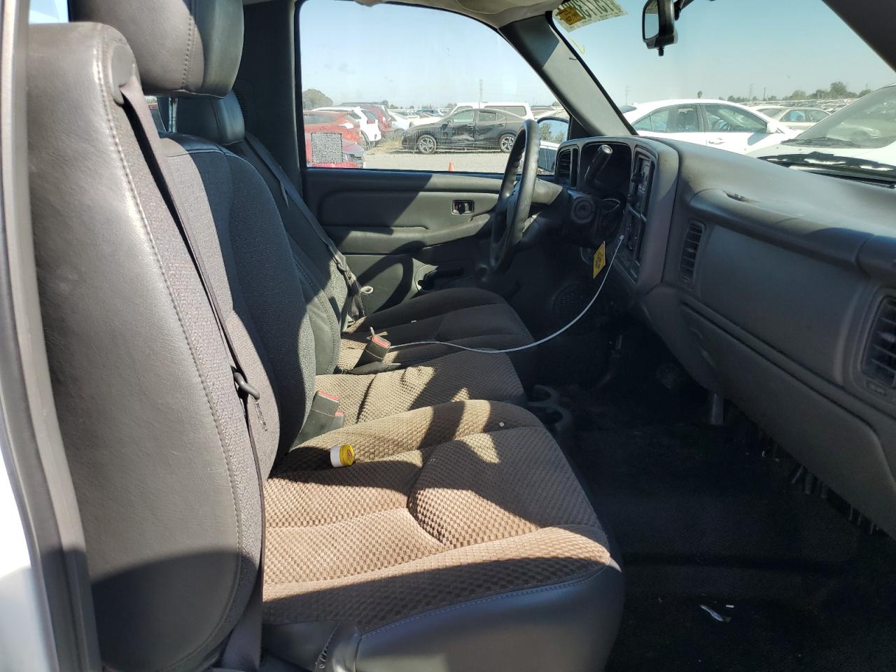 2005 GMC New Sierra C1500 VIN: 1GTEC14V15Z900403 Lot: 75773824