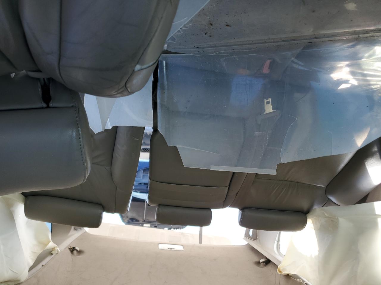 2004 Toyota 4Runner - Image 10