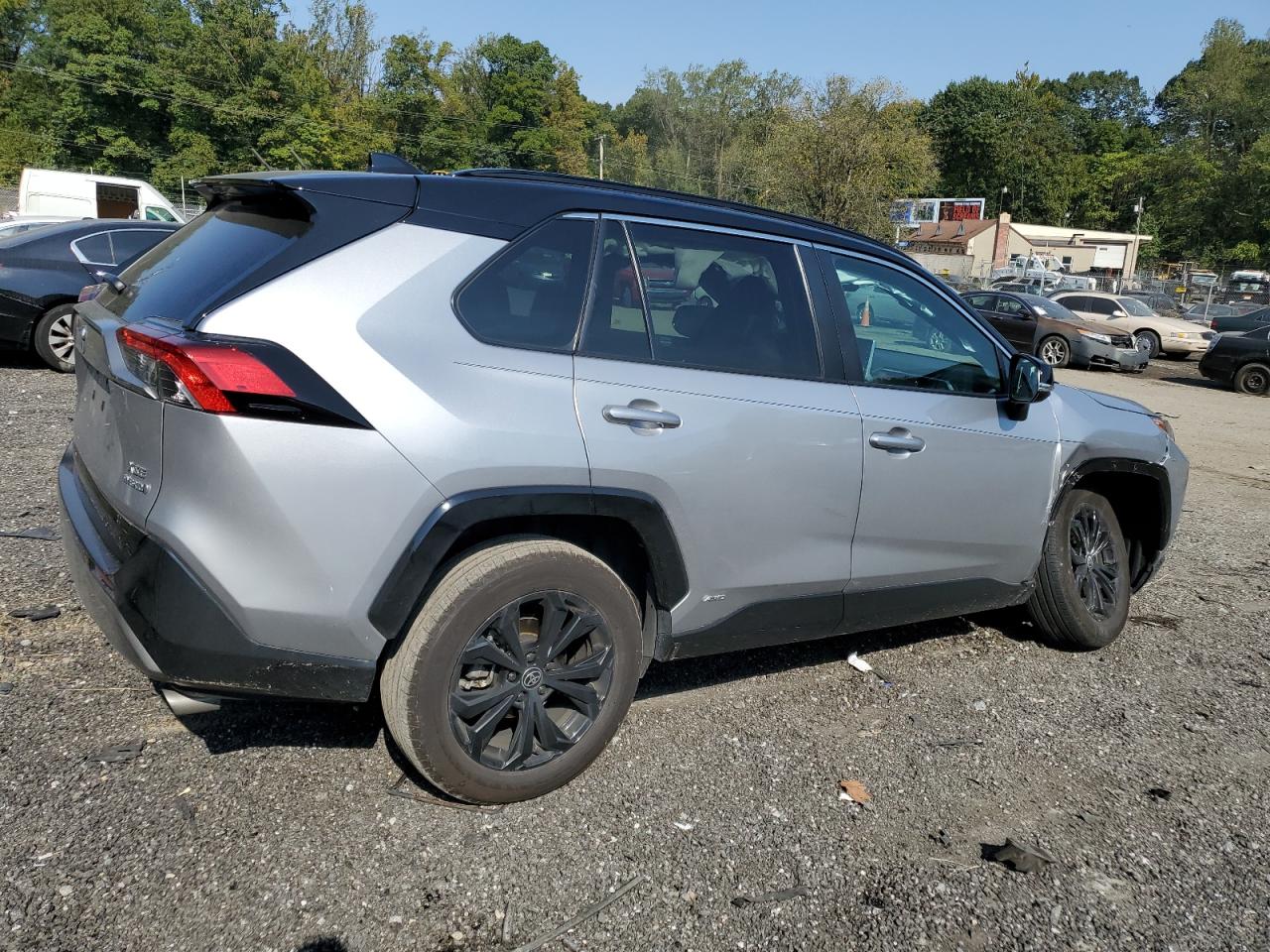 2022 Toyota RAV 4 - Image 3
