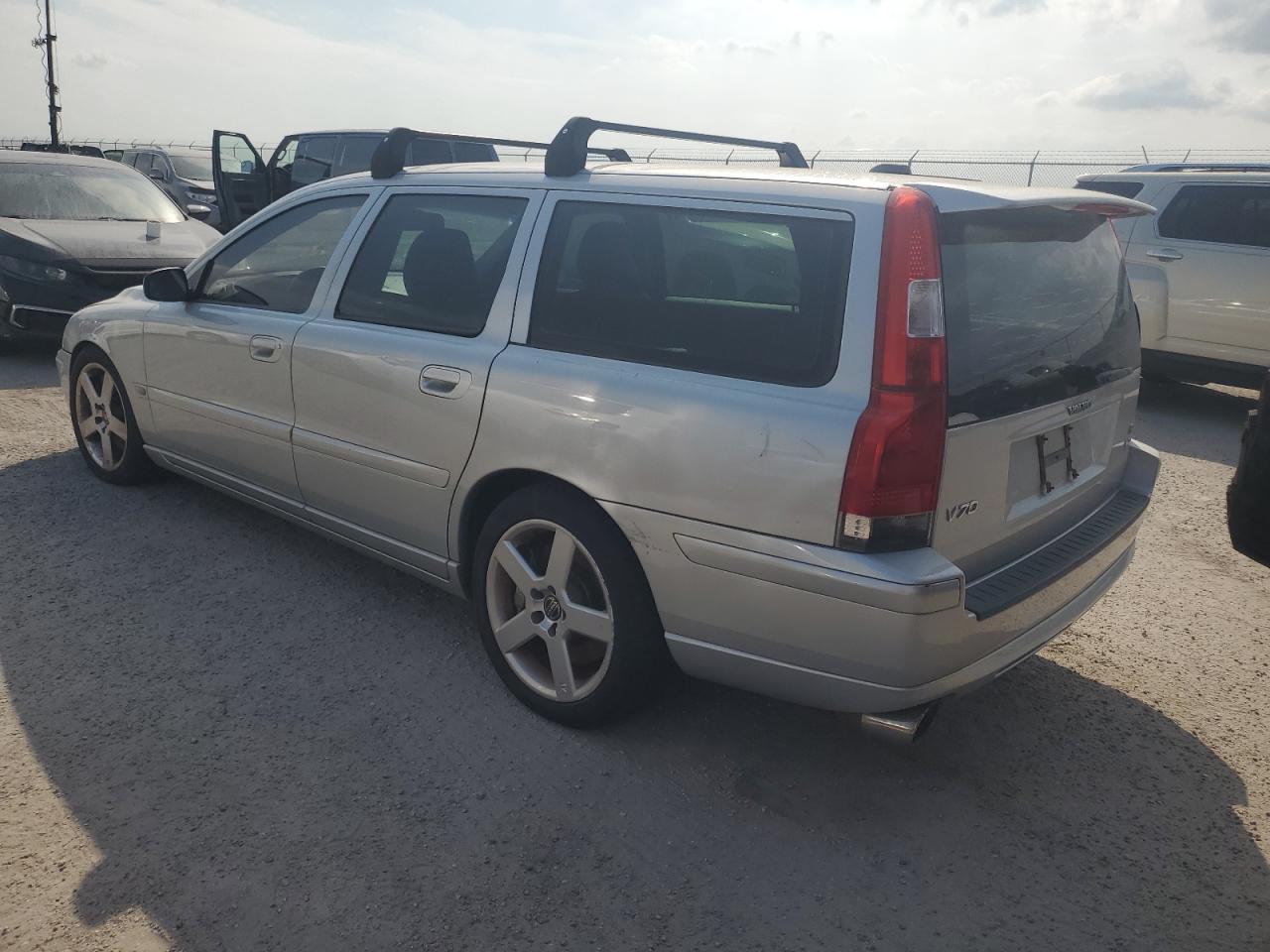 2005 Volvo V70 R VIN: YV1SJ527052505636 Lot: 75105434