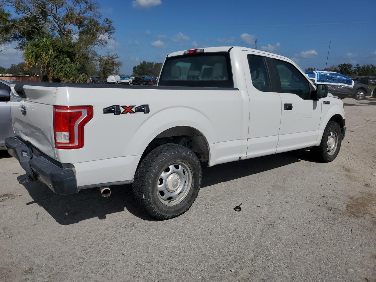 2017 Ford F-150 - Image 3