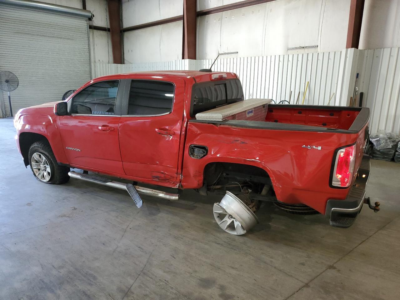 2016 GMC Canyon - Image 2