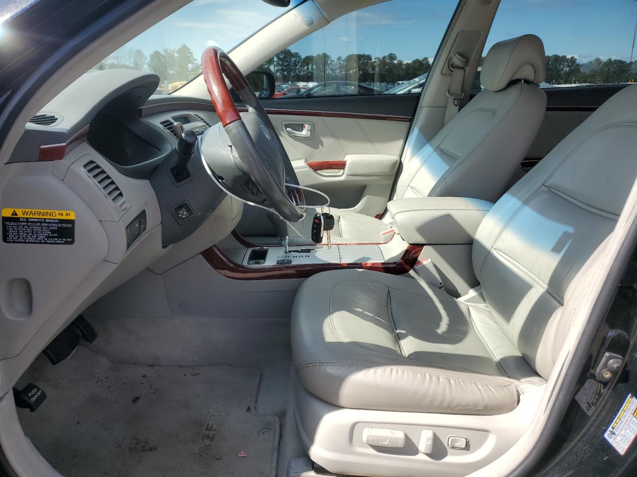 2007 Hyundai Azera Se VIN: KMHFC46F47A188669 Lot: 74932674