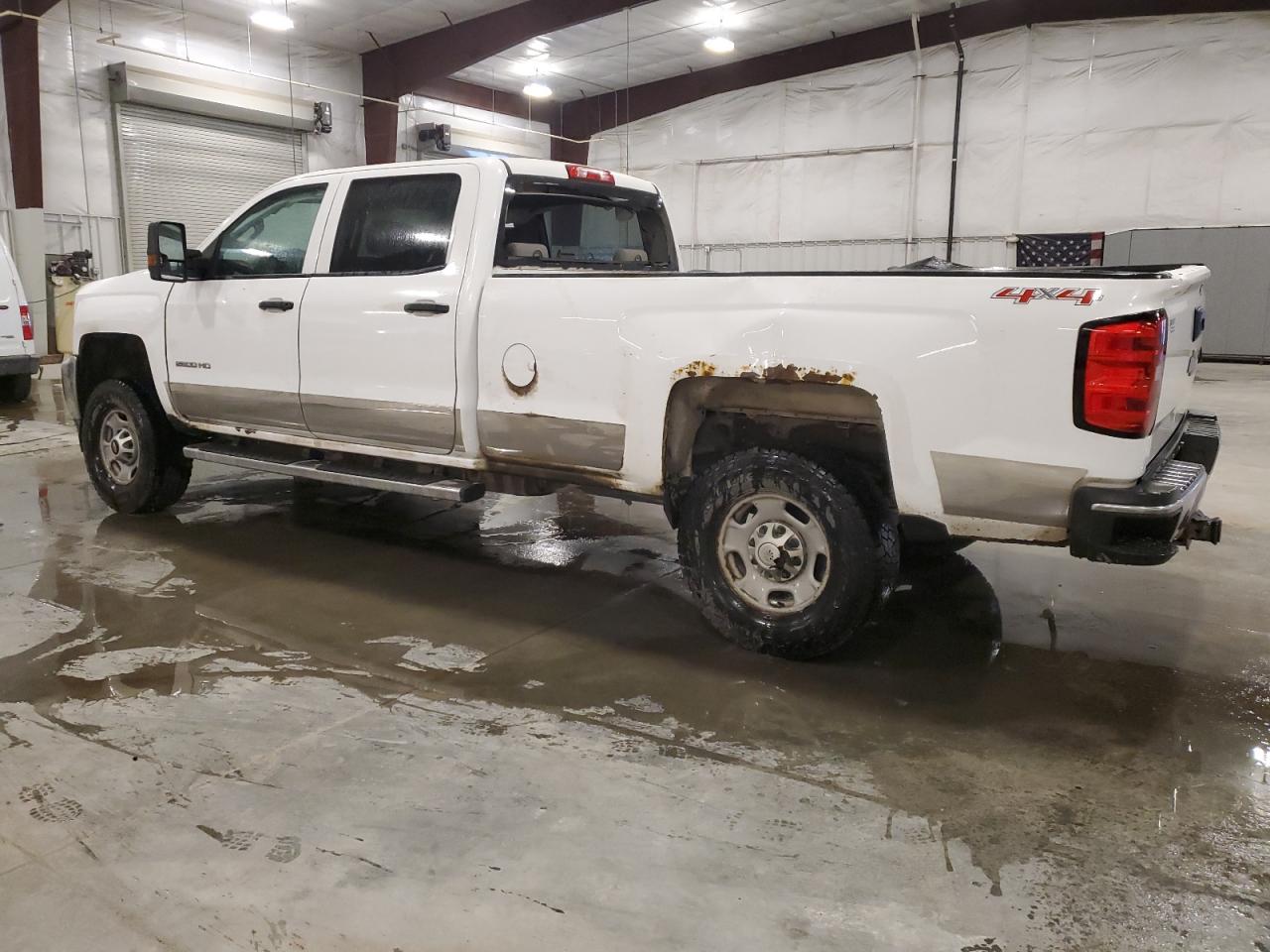 2015 Chevrolet Silverado - Image 2