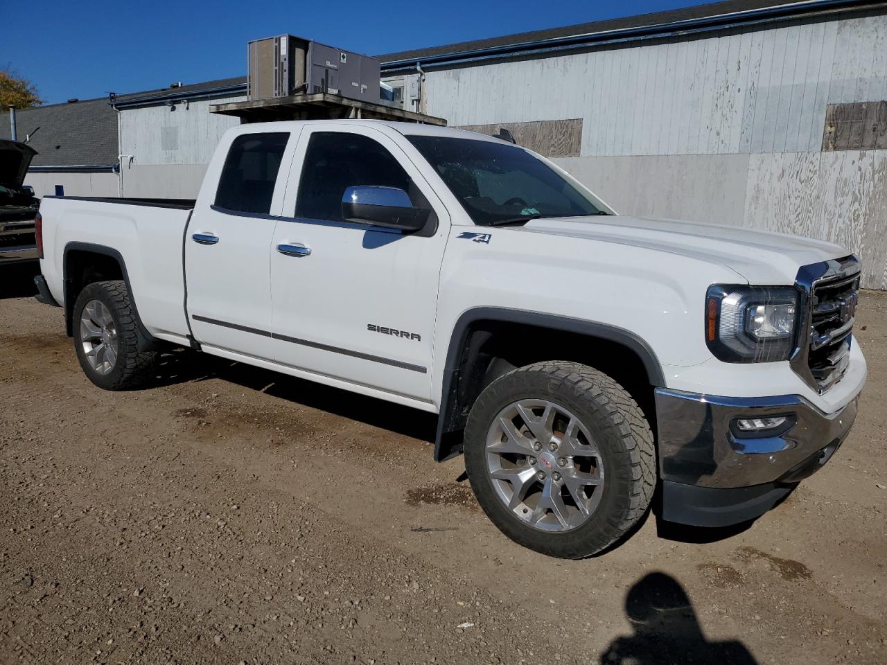 2018 GMC Sierra - Image 4