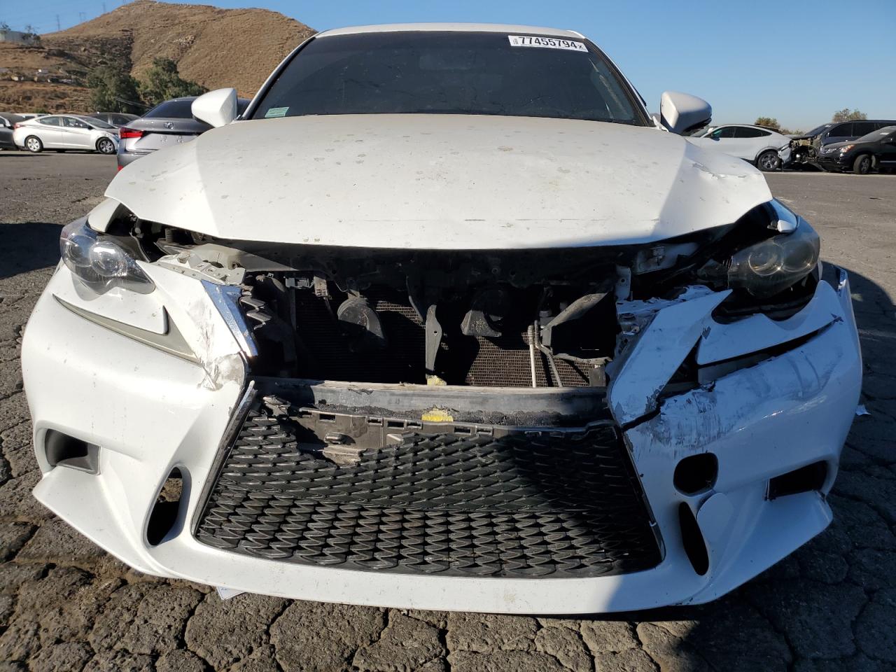 2016 Lexus IS - Image 5