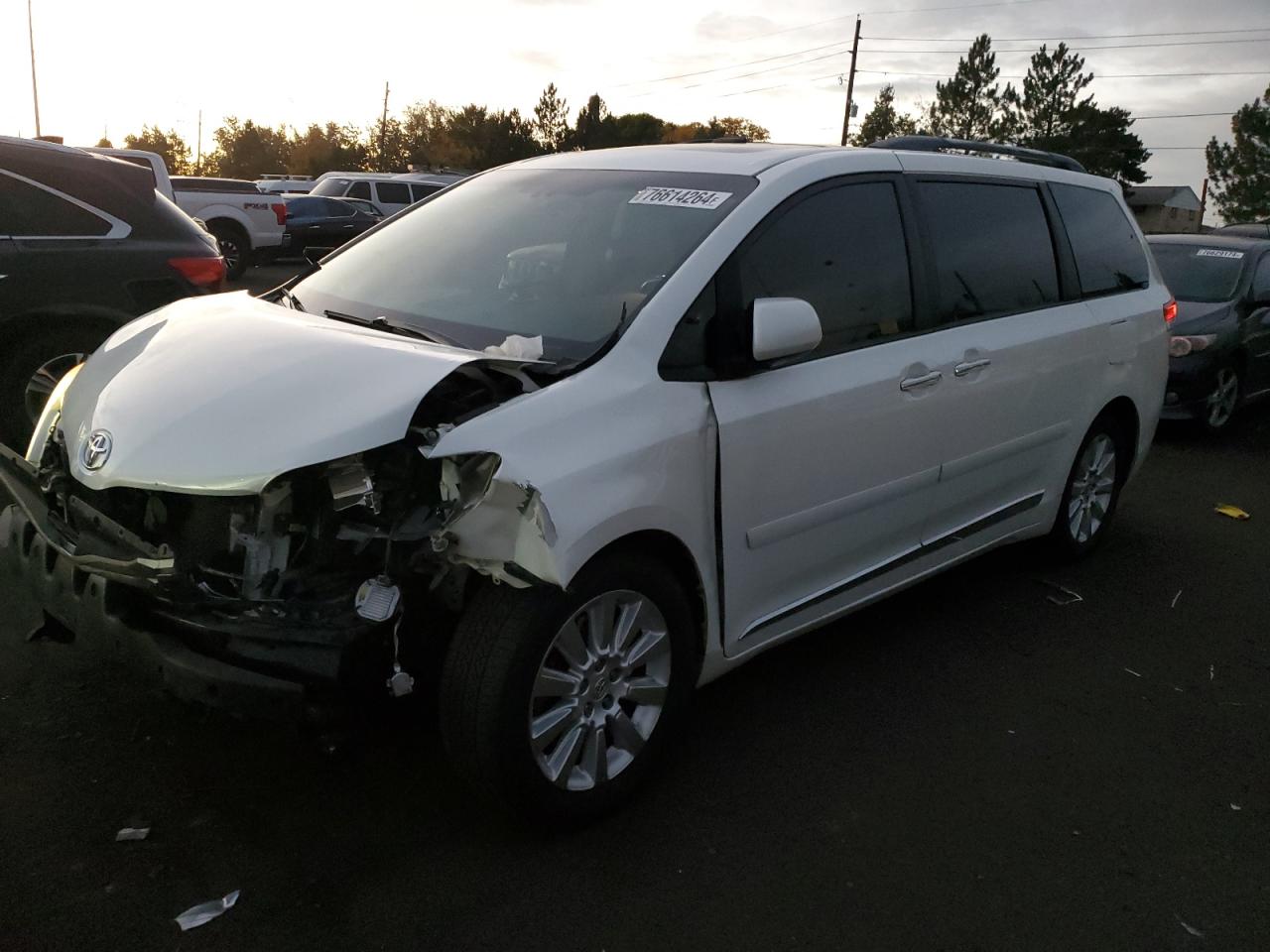 2011 Toyota Sienna - Image 1