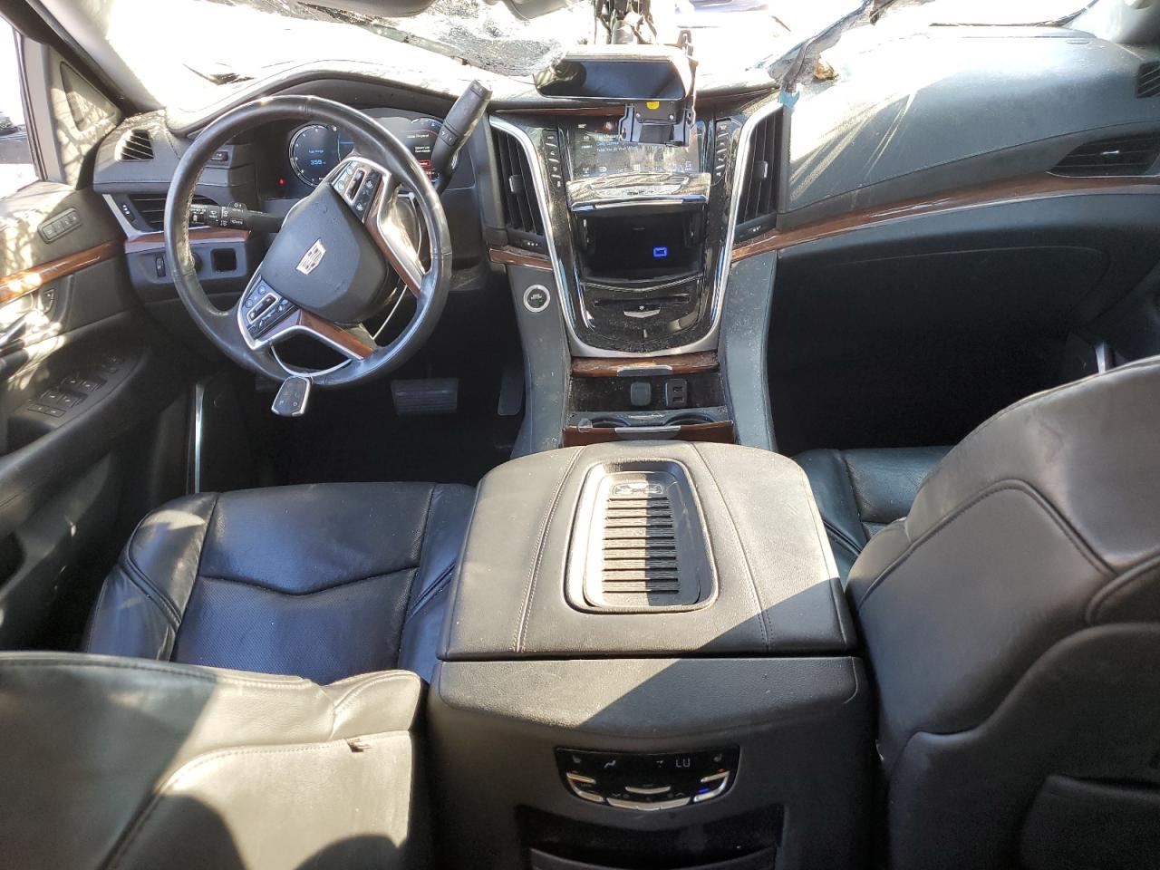 1GYS3BKJ7KR188056 2019 Cadillac Escalade Luxury