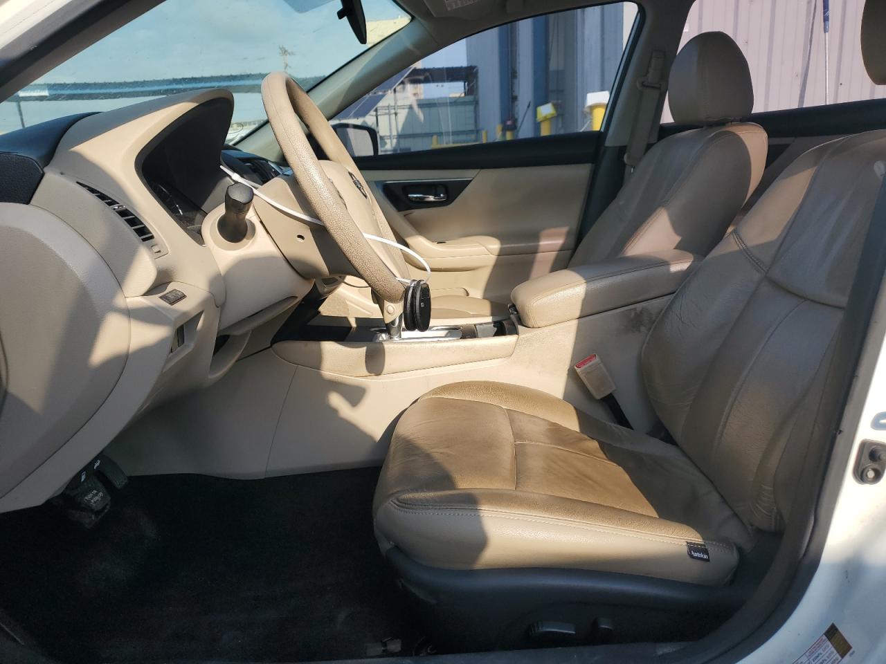 2017 Nissan Altima - Image 7