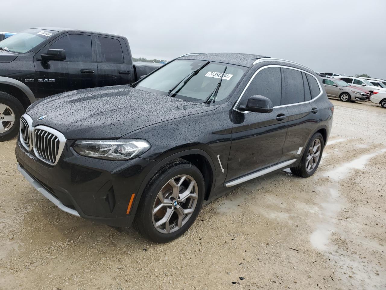 5UX53DP09R9U57911 2024 BMW X3 - Image 1