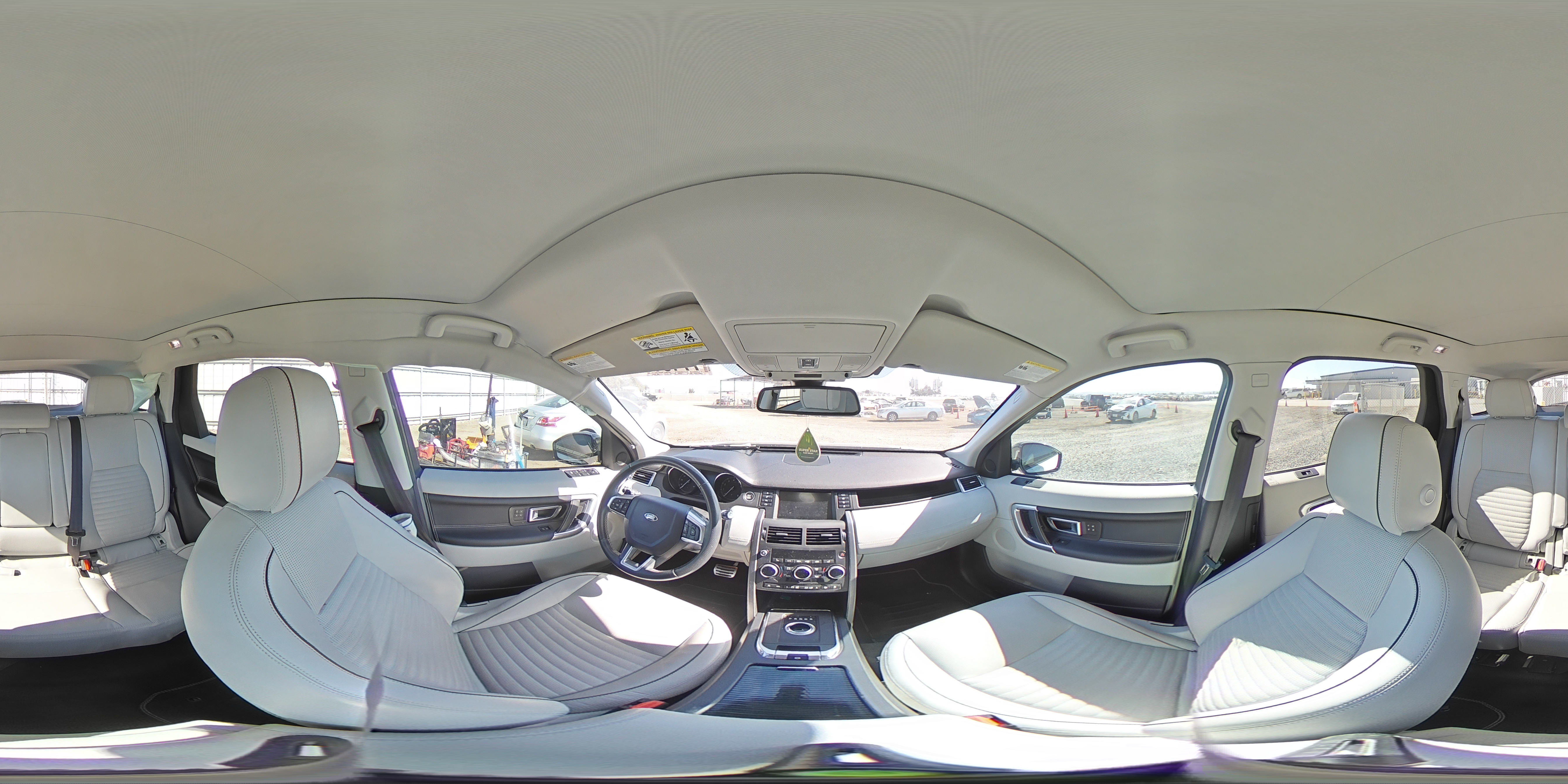 2019 Land Rover Discovery - Image 14