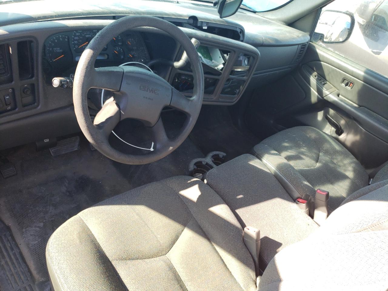 2006 GMC Sierra - Image 8