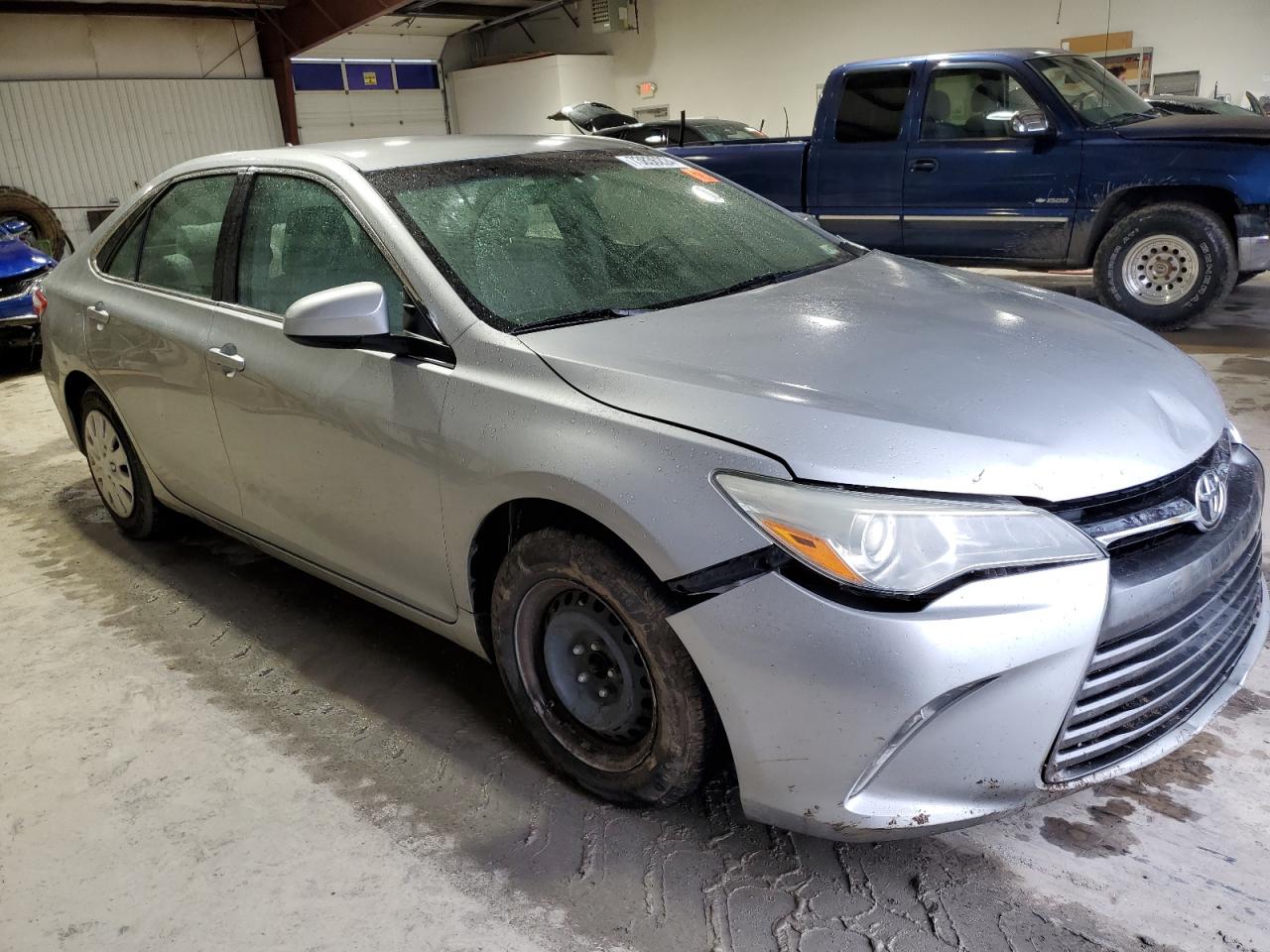 2016 Toyota Camry - Image 4